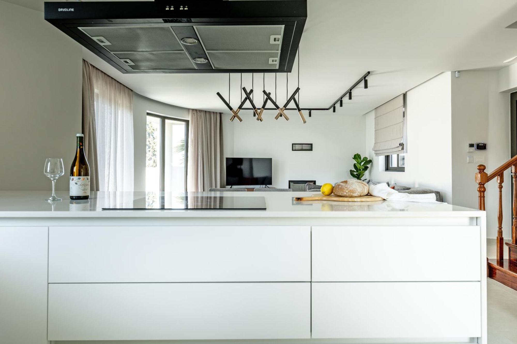 Nola - Nomadic Luxury