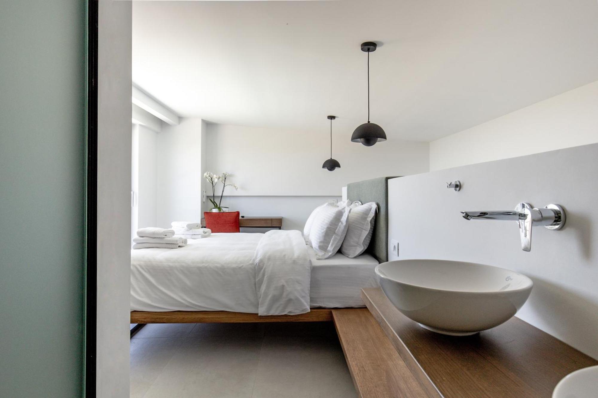 Nola - Nomadic Luxury Gouves