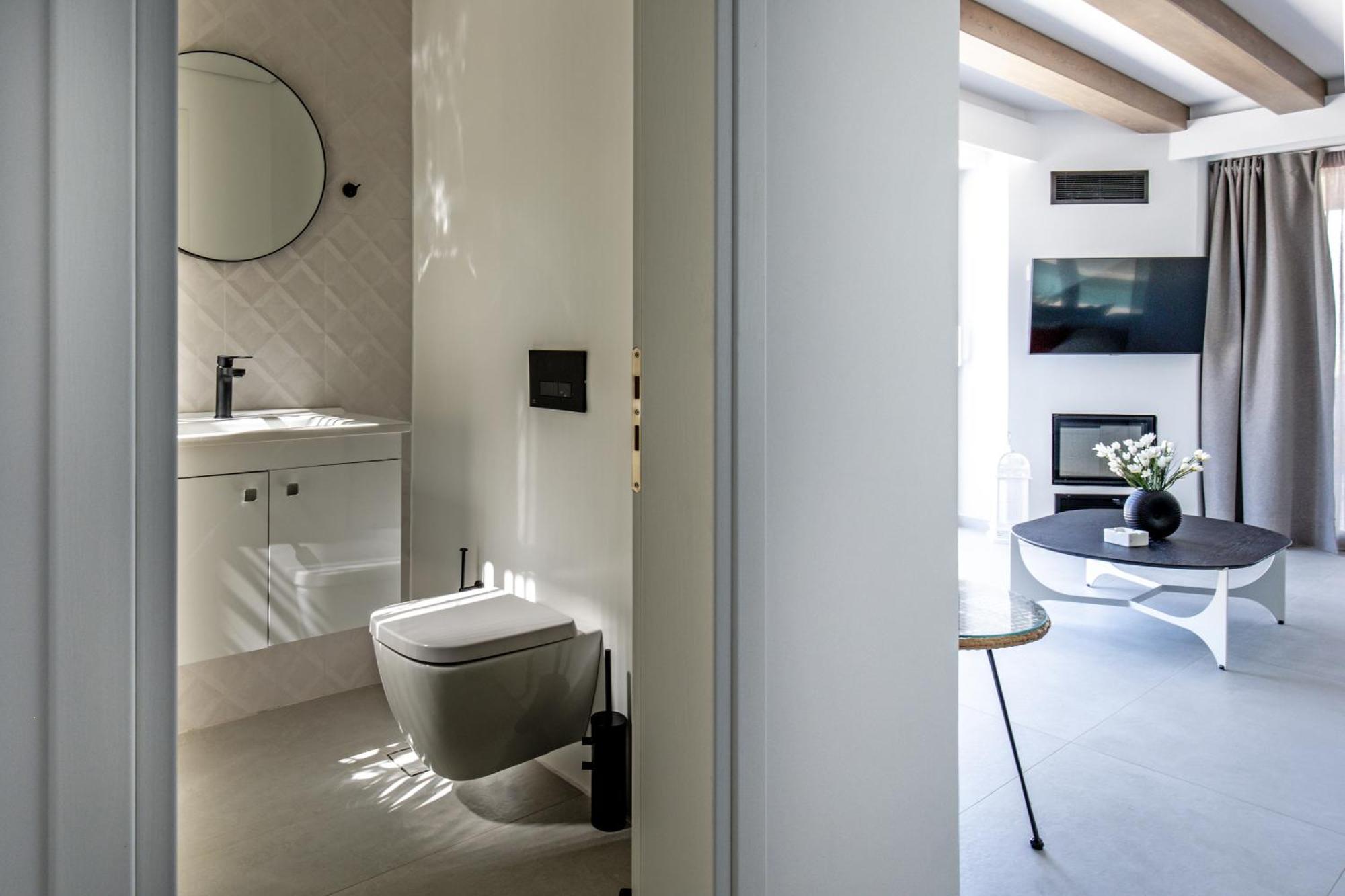Nola - Nomadic Luxury Villa
