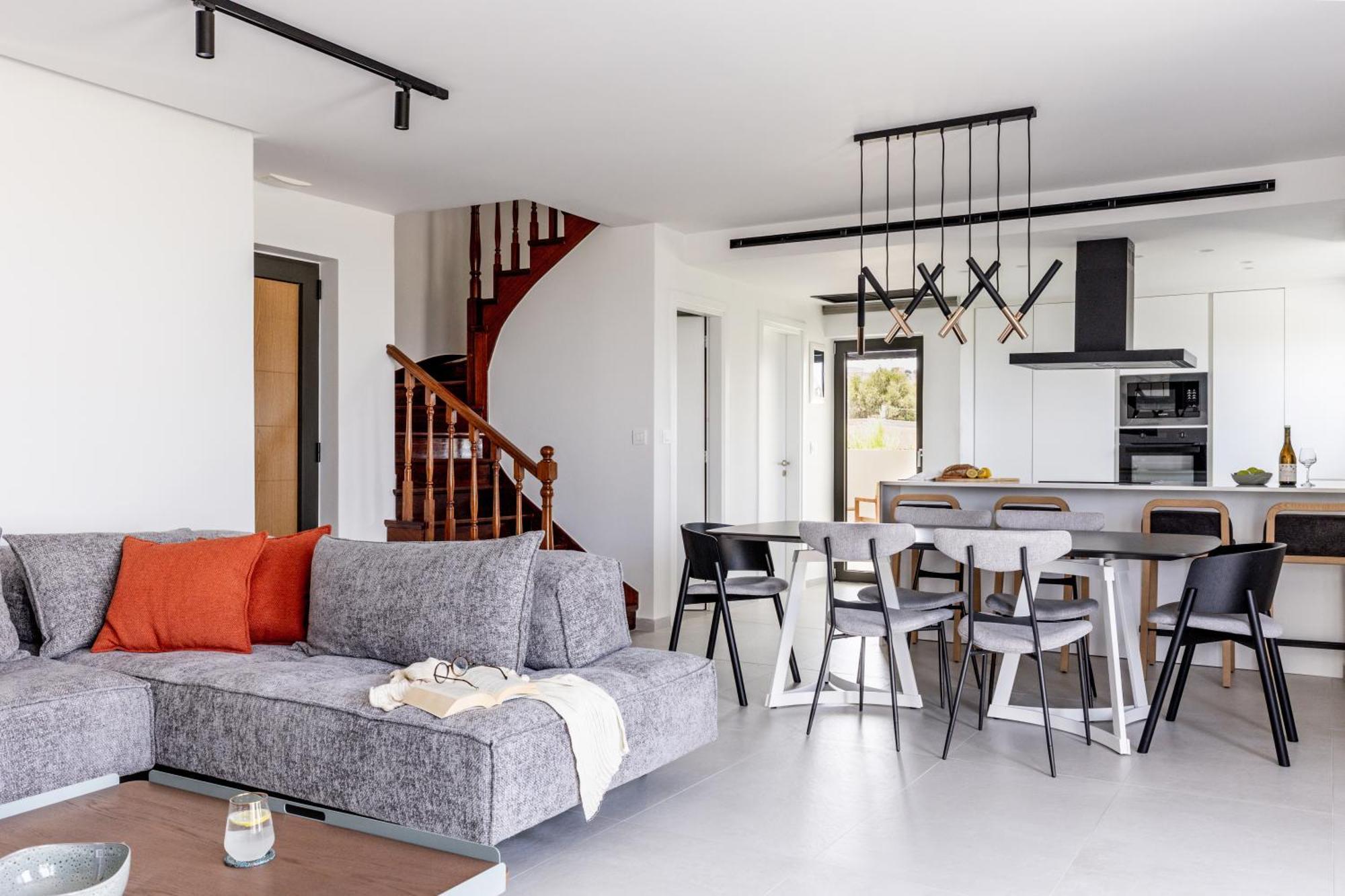 Nola - Nomadic Luxury Gouves