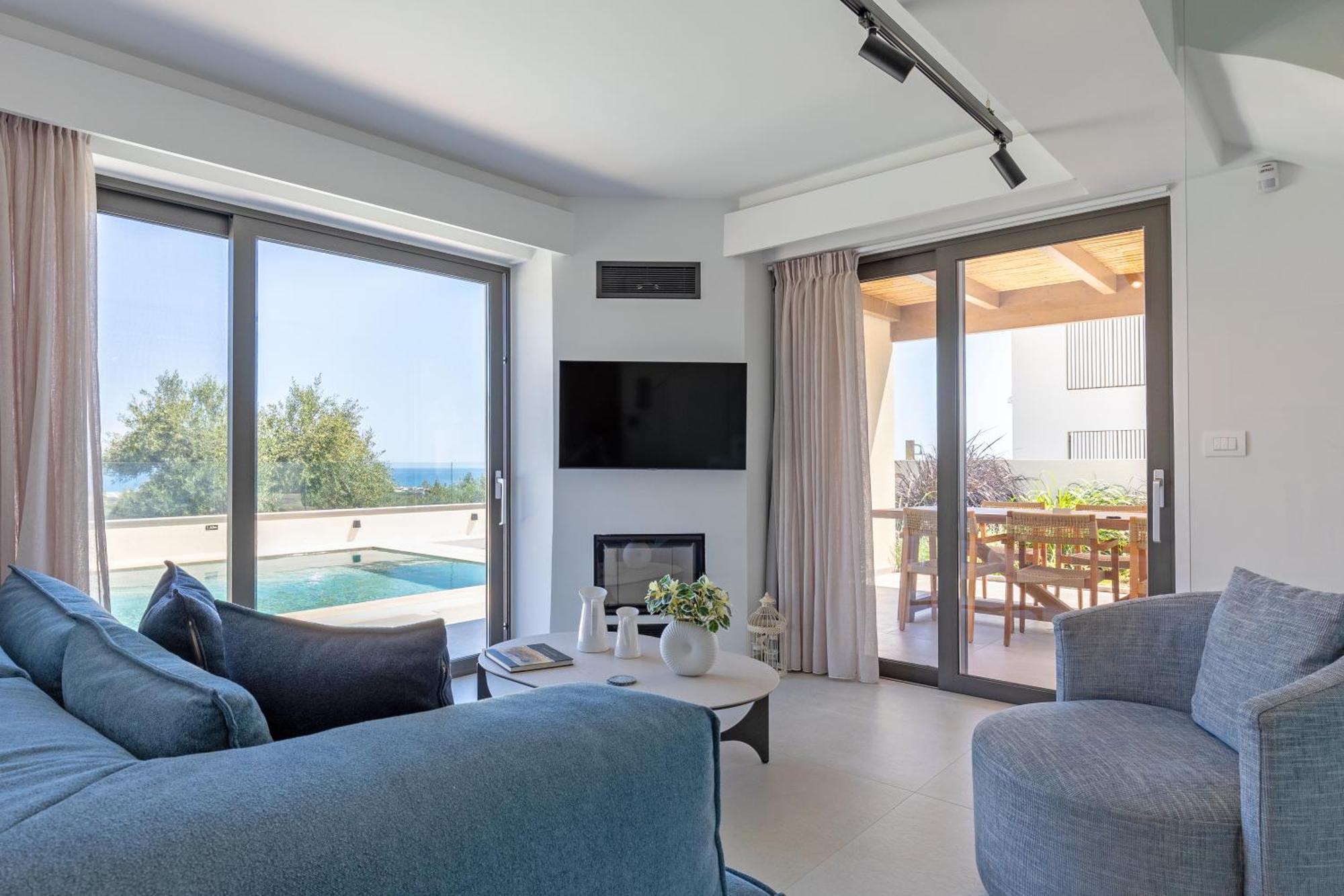 Nola - Nomadic Luxury Villa
