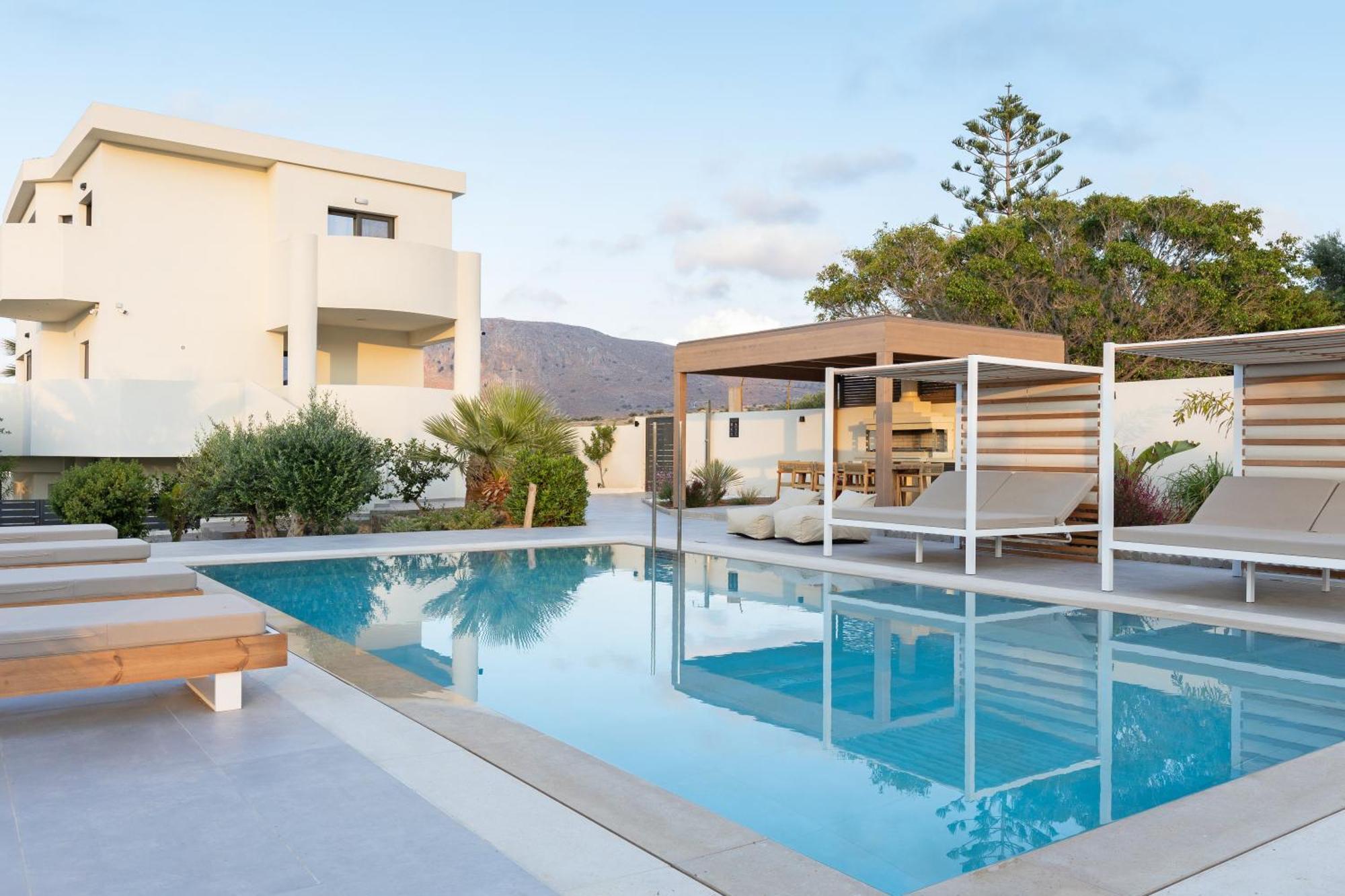 Nola - Nomadic Luxury Villa *