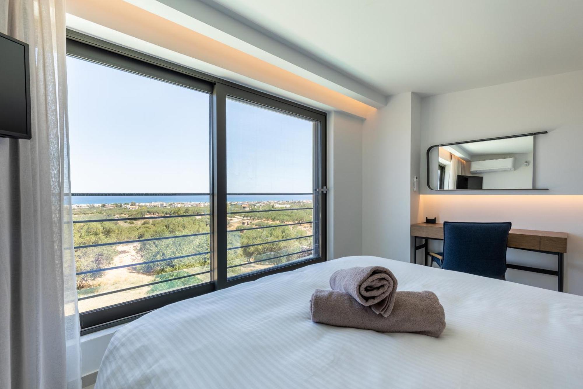 Nola - Nomadic Luxury